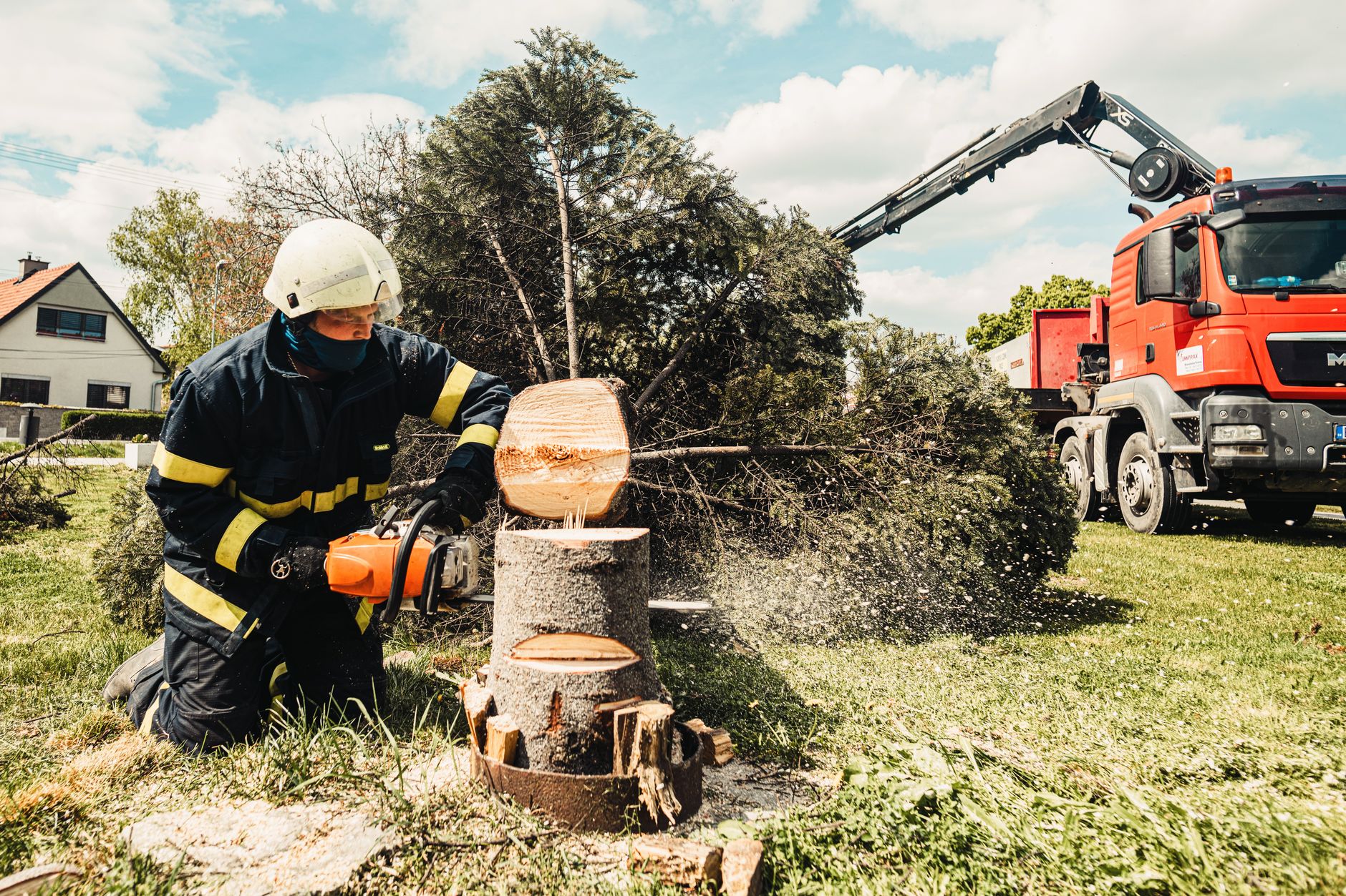 Emergency Tree Removal Nashville TN: 24/7 Storm Damage Service